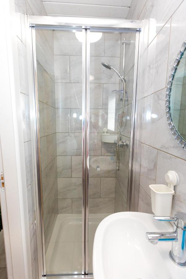 Comfortable Stay In Shirley, Solihull - Room-2 Bagian luar foto
