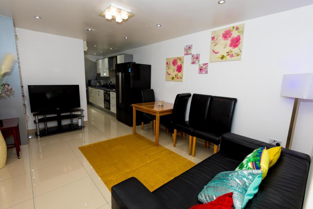 Comfortable Stay In Shirley, Solihull - Room-2 Bagian luar foto