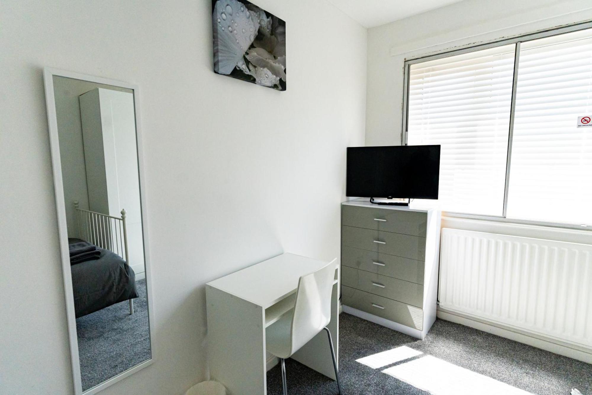 Comfortable Stay In Shirley, Solihull - Room-2 Bagian luar foto